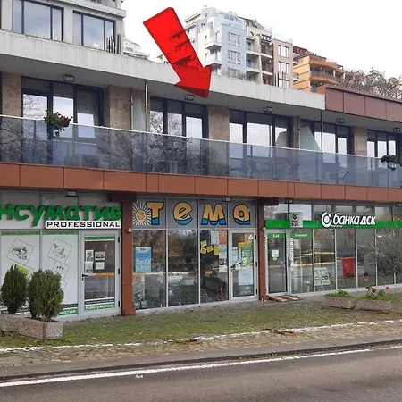 адикт Apartman *